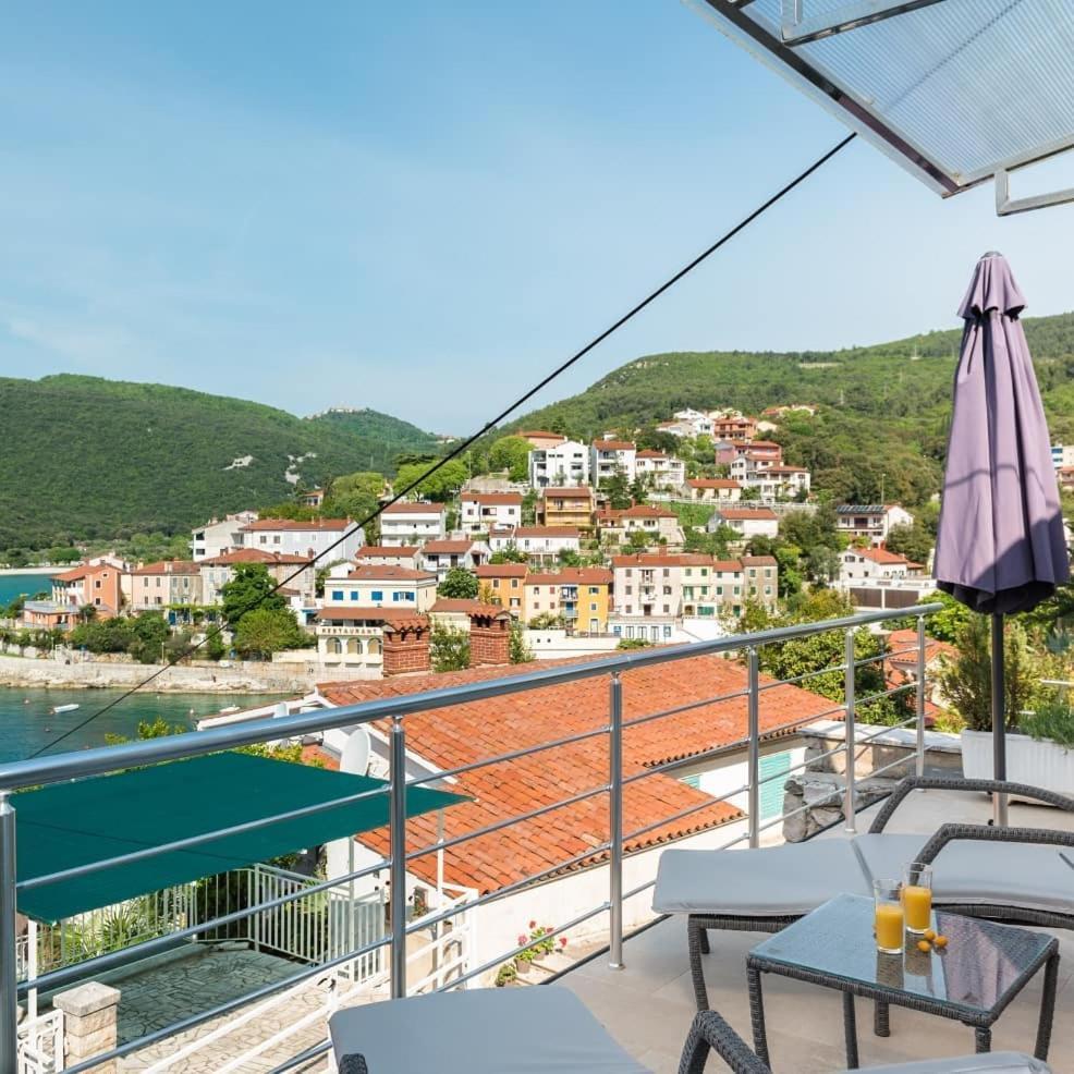 Apartment Mirella Rabac Buitenkant foto
