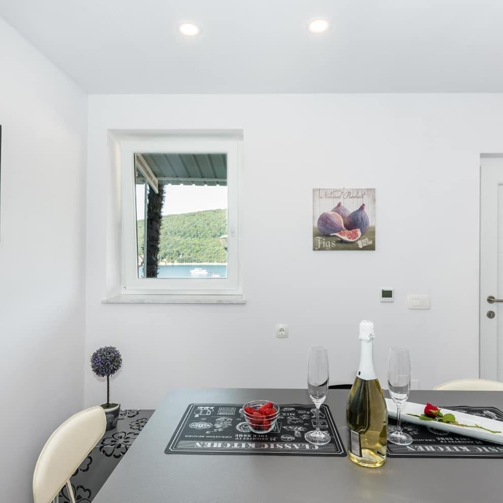 Apartment Mirella Rabac Buitenkant foto