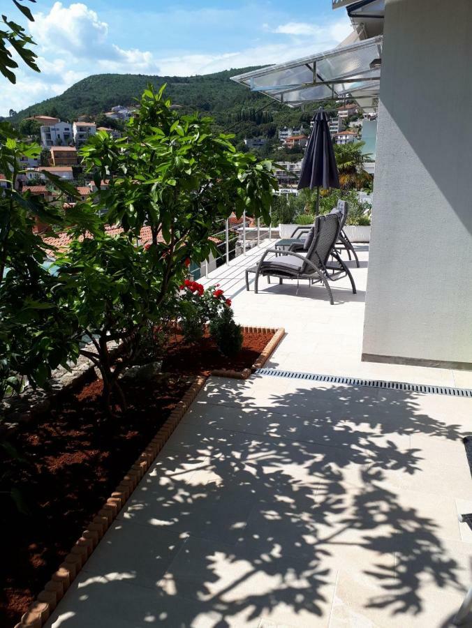 Apartment Mirella Rabac Buitenkant foto