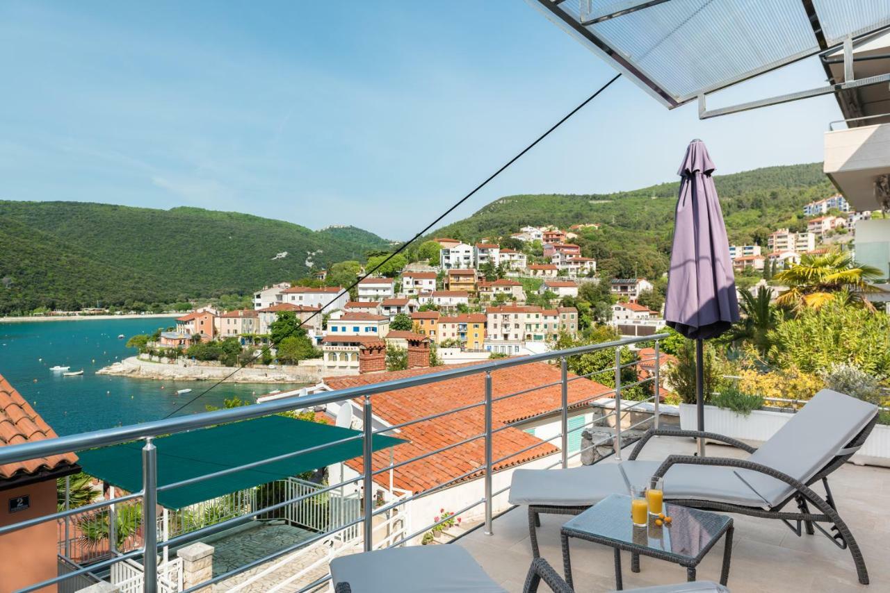 Apartment Mirella Rabac Buitenkant foto